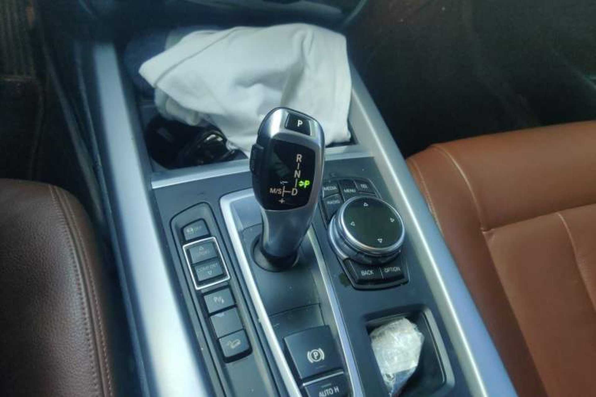 Used BMW X5 2014 xDrive35i Elegant Edition Gear Lever