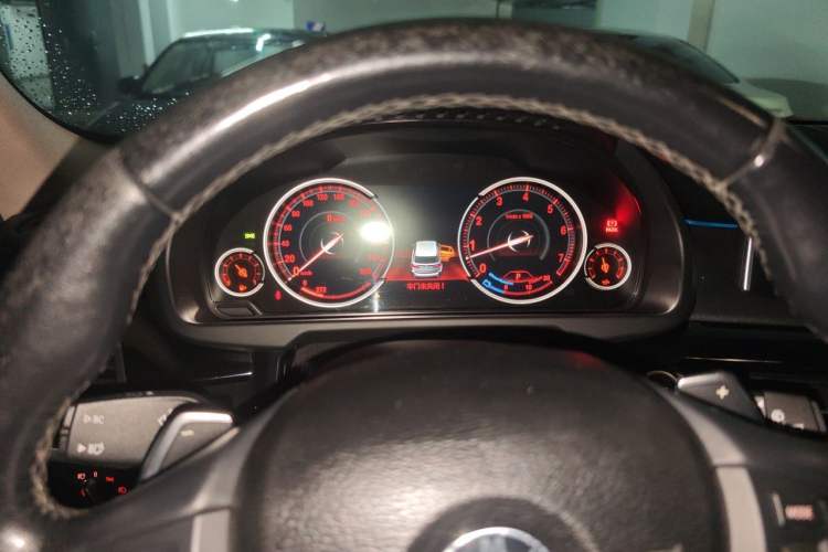 Used BMW X5 2014 xDrive35i Elegant Edition Instrument Cluster