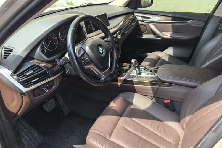 Used BMW X5 2014 xDrive35i Elegant Edition Interior 1