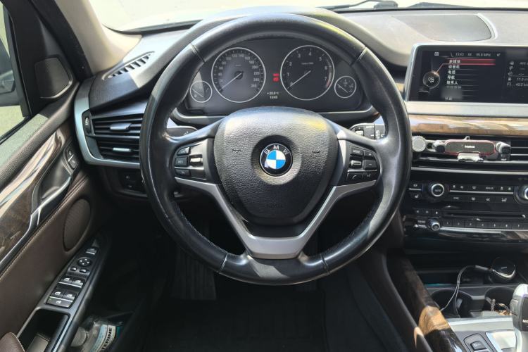 Used BMW X5 2014 xDrive35i Elegant Edition Interior 5