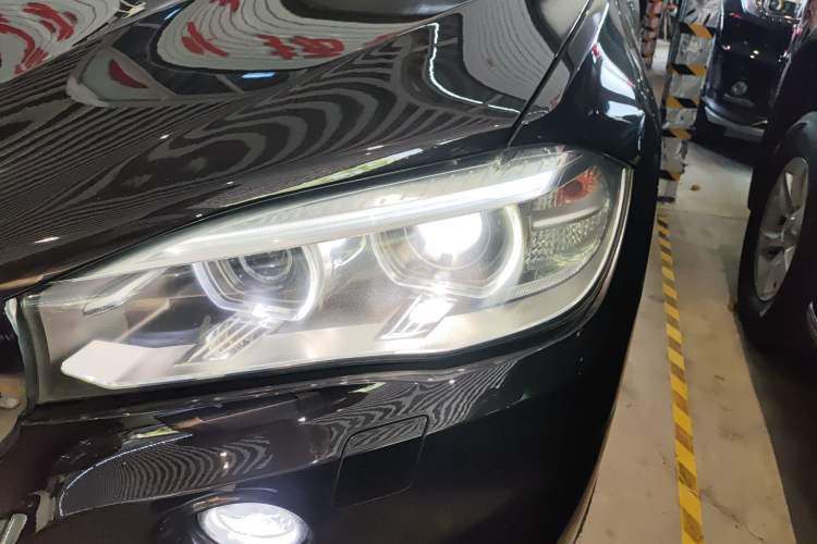 Used BMW X5 2014 xDrive35i Elegant Edition Left Front Headlight