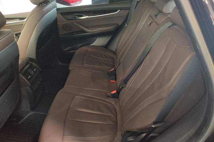 Used BMW X5 2014 xDrive35i Elegant Edition Left Rear Seat