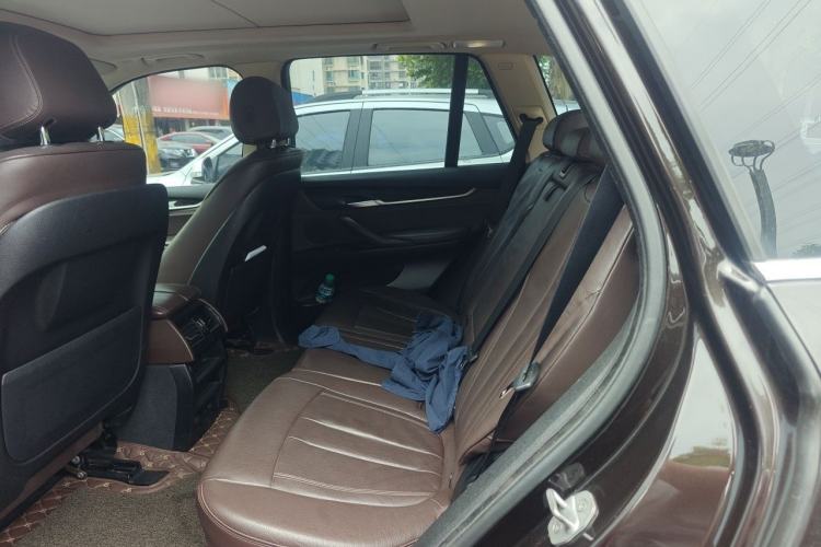 Used BMW X5 2014 xDrive35i Luxury Edition Left Rear Seat