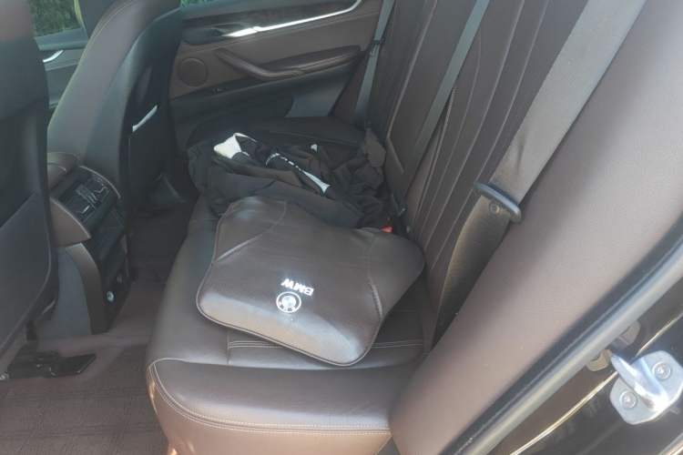 Used BMW X5 2014 xDrive35i Elegant Edition Left Rear Seat
