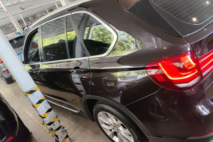 Used BMW X5 2014 xDrive35i Elegant Edition Left Side