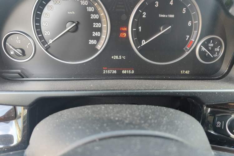 Used BMW X5 2014 xDrive35i Elegant Edition Odometer Close Up