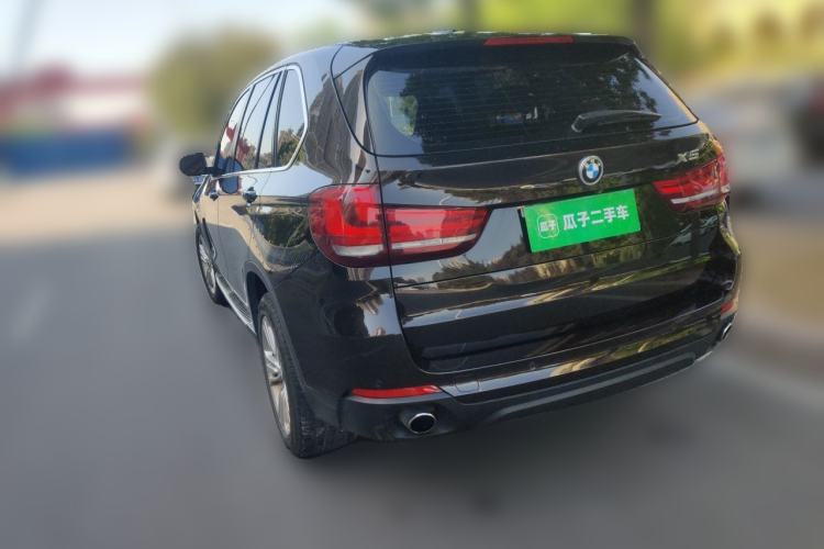 Used BMW X5 2014 xDrive35i Elegant Edition Rear Left 45 Deg
