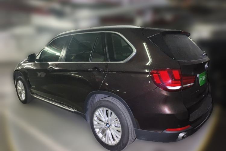 Used BMW X5 2014 xDrive35i Leading Model Rear Left 45 Deg