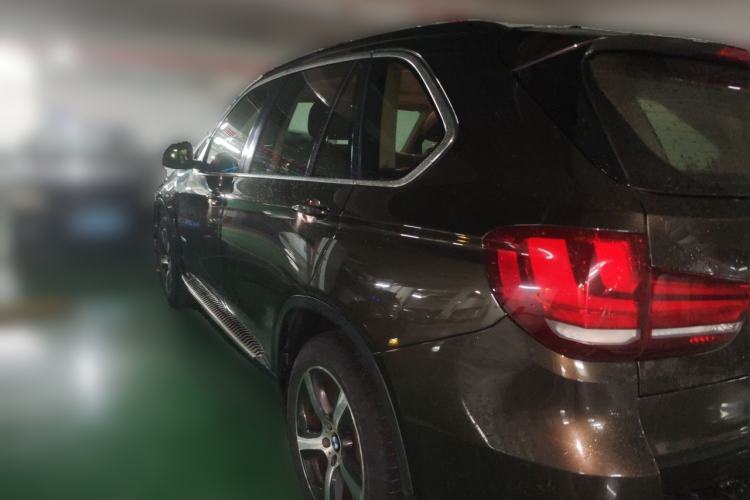 Used BMW X5 2014 xDrive35i Elegant Edition Rear Left 45 Deg