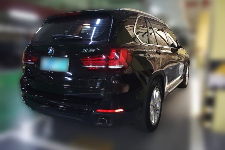 Used BMW X5 2014 xDrive35i Elegant Edition Rear Right 45 Deg