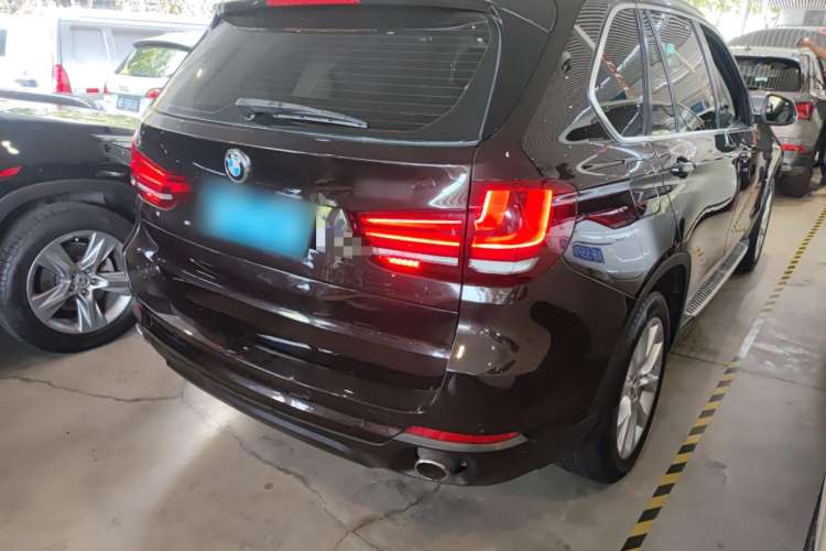 Used BMW X5 2014 xDrive35i Elegant Edition Rear Right 45 Deg