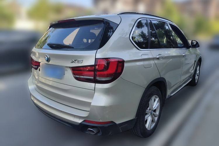 Used BMW X5 2014 xDrive35i Elegant Edition Rear Right 45 Deg