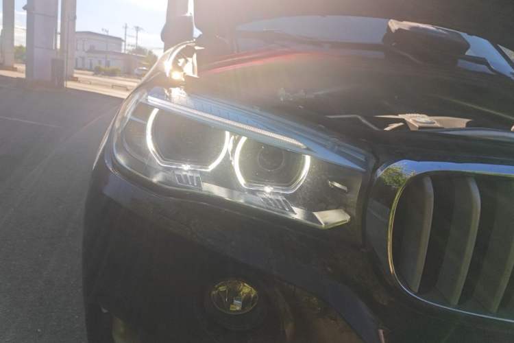 Used BMW X5 2014 xDrive35i Elegant Edition Right Front Headlight