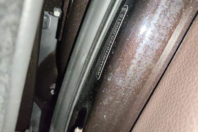 Used BMW X5 2014 xDrive35i Elegant Edition Right Side Sill