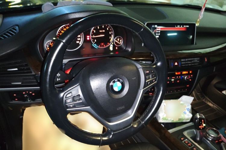 Used BMW X5 2014 xDrive35i Elegant Edition Steering Wheel