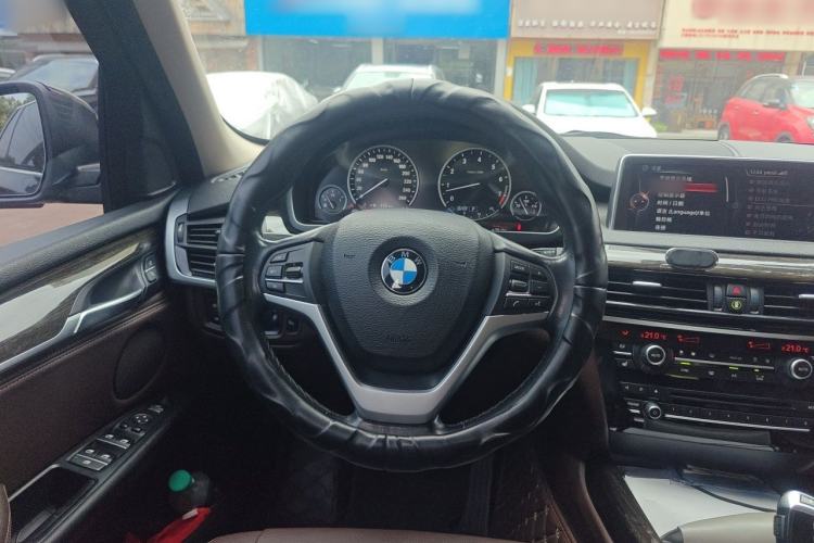 Used BMW X5 2014 xDrive35i Luxury Edition Steering Wheel