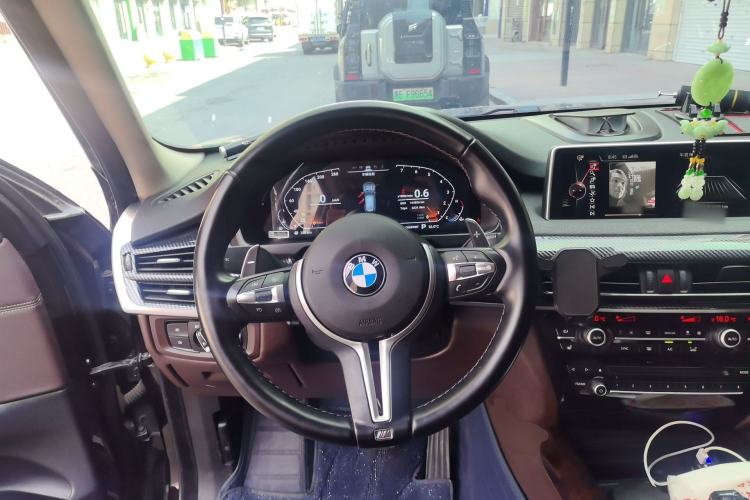 Used BMW X5 2014 xDrive35i Elegant Edition Steering Wheel