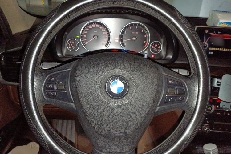 Used BMW X5 2014 xDrive35i Elegant Edition Steering Wheel