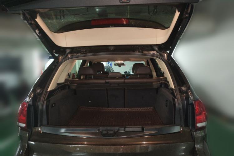 Used BMW X5 2014 xDrive35i Elegant Edition Trunk