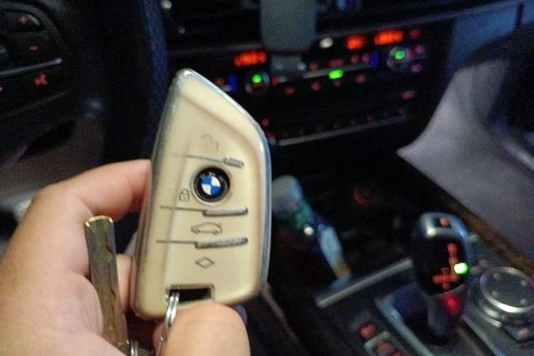Used BMW X5 2014 xDrive35i Elegant Edition Vehicle Key