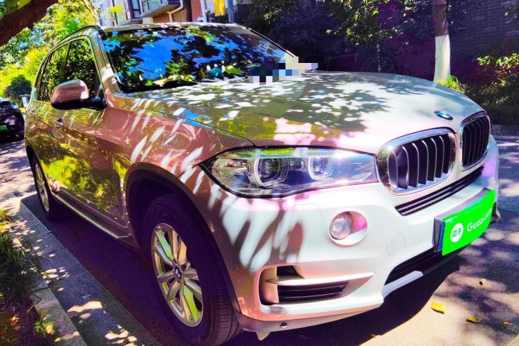 Used BMW X5 2014 xDrive35i Elegant Edition Front Right 45 Deg