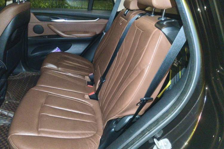 Used BMW X5 2014 xDrive35i Leading Model Left Rear Seat