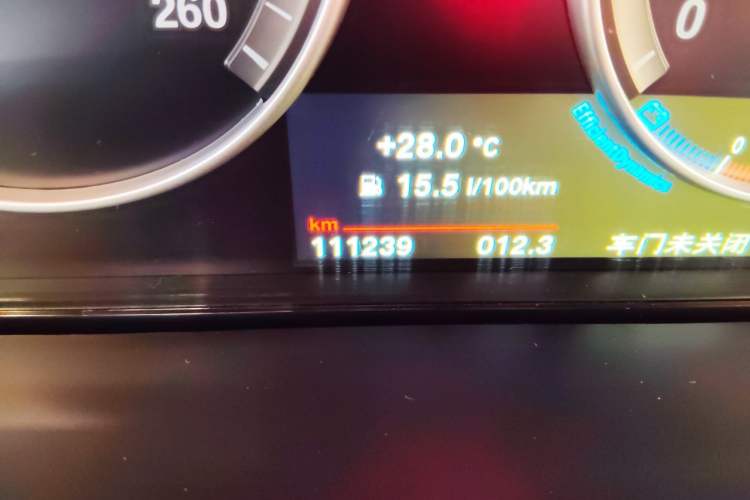 Used BMW X5 2014 xDrive35i Elegant Edition Odometer Close Up