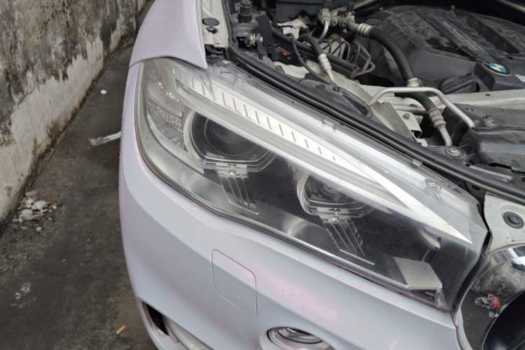 Used BMW X5 2014 xDrive35i Leading Model Right Front Headlight