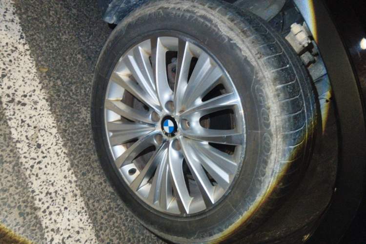 Used BMW X5 2014 xDrive35i Leading Model Right Front Wheel Hub
