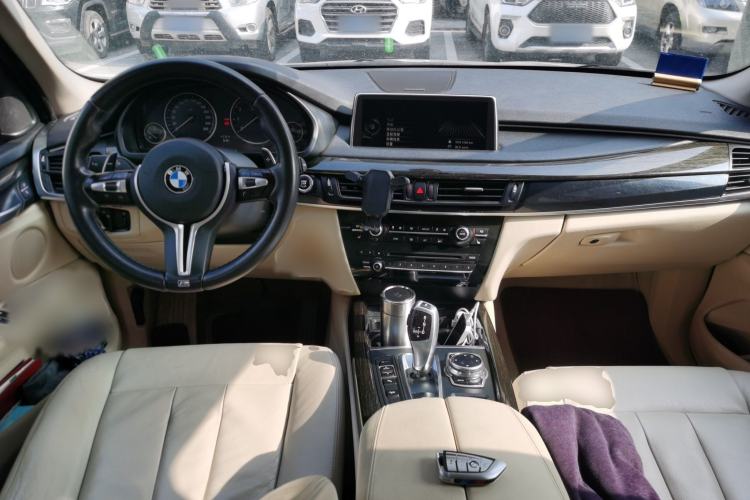 Used BMW X5 2014 xDrive35i Elegant Edition Interior 2
