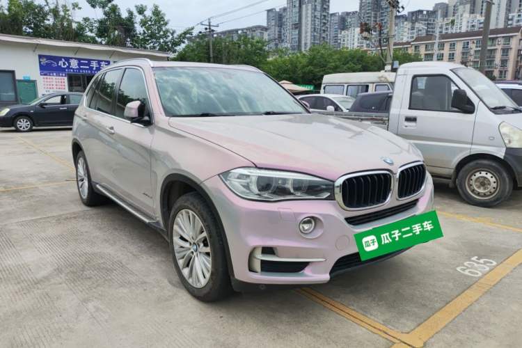 Used BMW X5 2014 xDrive35i Luxury Edition Front Right 45 Deg