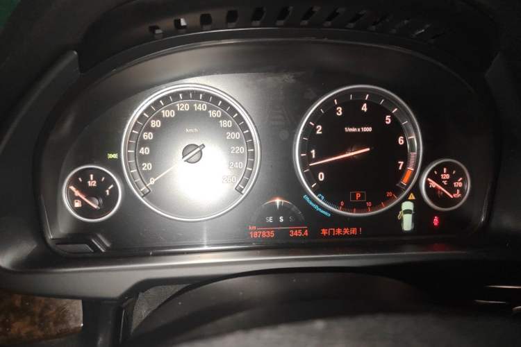Used BMW X5 2014 xDrive35i Elegant Edition Instrument Cluster