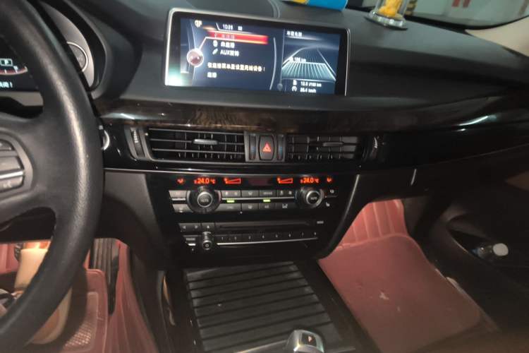 Used BMW X5 2014 xDrive35i Elegant Edition Audio And AC Panel