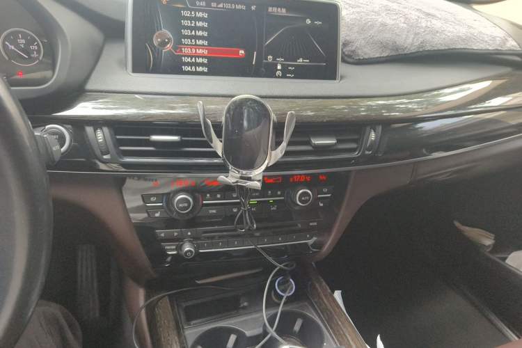 Used BMW X5 2014 xDrive35i Leading Model Audio And AC Panel