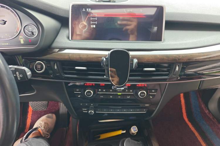 Used BMW X5 2014 xDrive35i Elegant Edition Audio And AC Panel