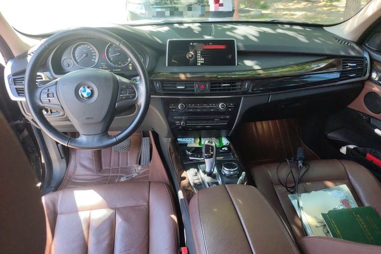 Used BMW X5 2014 xDrive35i Elegant Edition Center Console