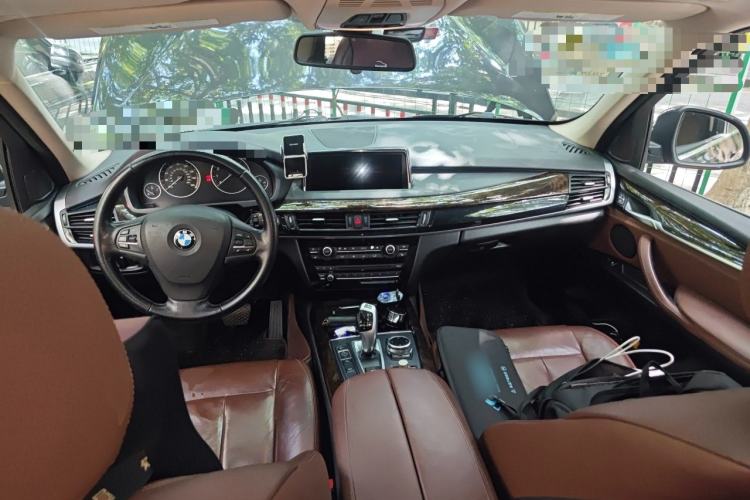 Used BMW X5  Center Console