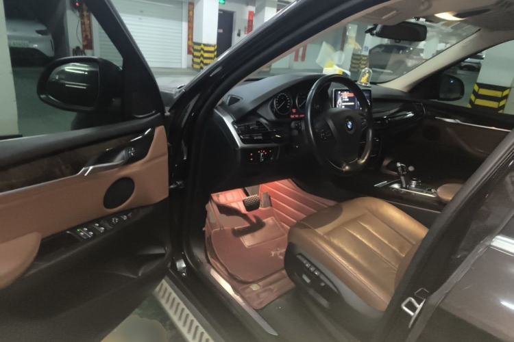 Used BMW X5 2014 xDrive35i Elegant Edition Driver Seat