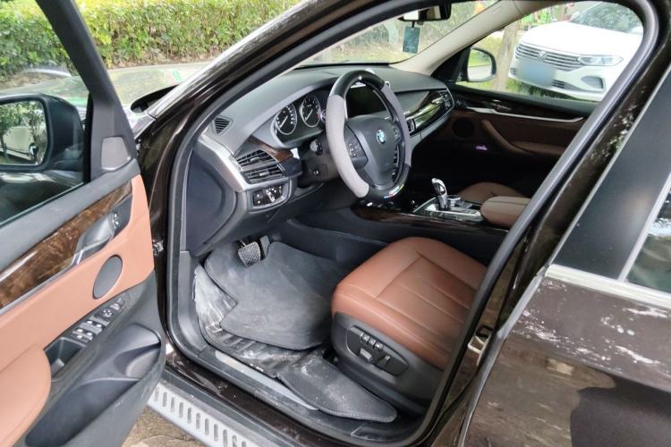 Used BMW X5 2014 xDrive35i Elegant Edition Driver Seat
