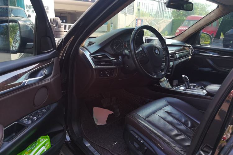 Used BMW X5 2014 xDrive35i Elegant Edition Driver Seat