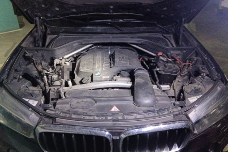 Used BMW X5 2014 xDrive35i Elegant Edition Engine Bay
