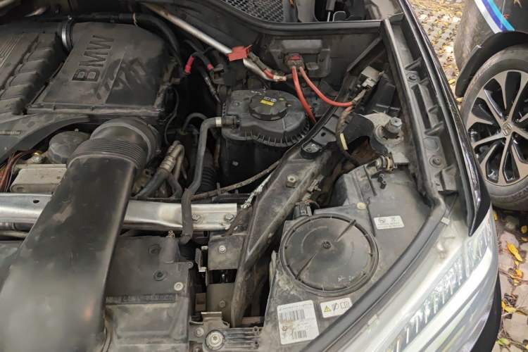 Used BMW X5  Engine Bay Left