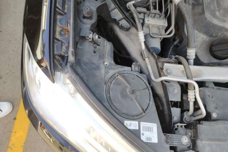 Used BMW X5  Engine Bay Right