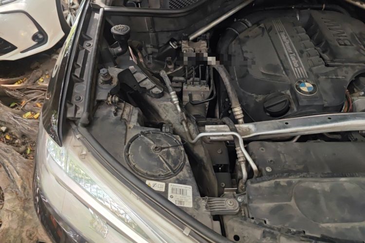 Used BMW X5  Engine Bay Right