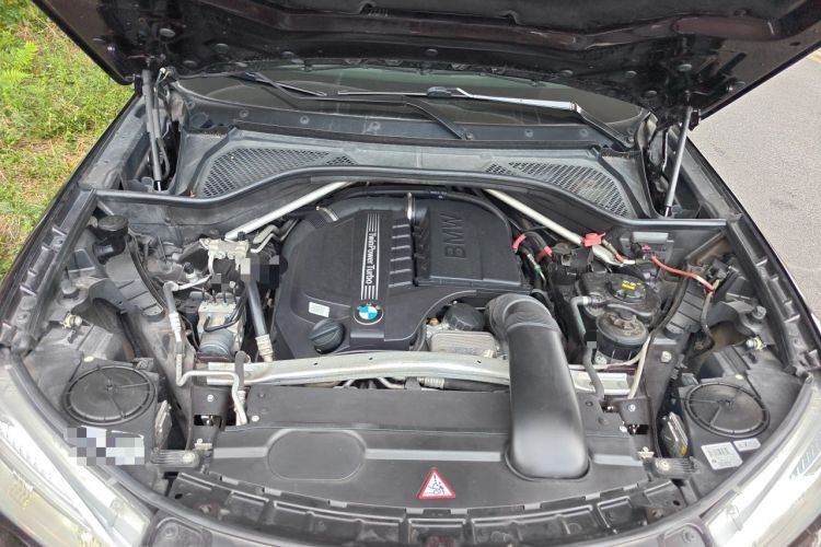 Used BMW X5 2014 xDrive35i Elegant Edition Engine Bay