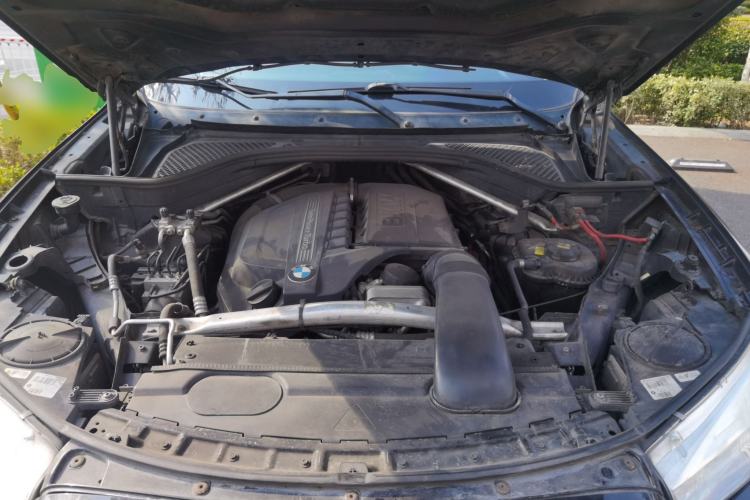 Used BMW X5 2014 xDrive35i Elegant Edition Engine Bay