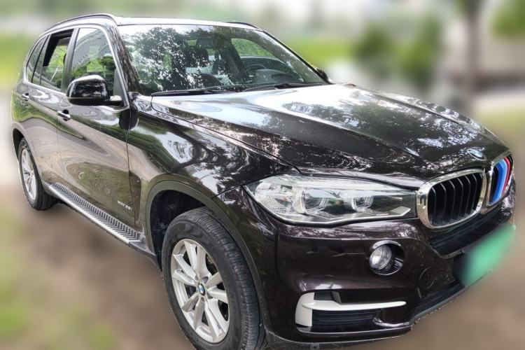 Used BMW X5 2014 xDrive35i Elegant Edition Front Right 45 Deg