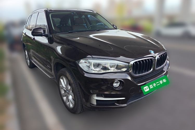 Used BMW X5 2014 xDrive35i Elegant Edition Front Right 45 Deg