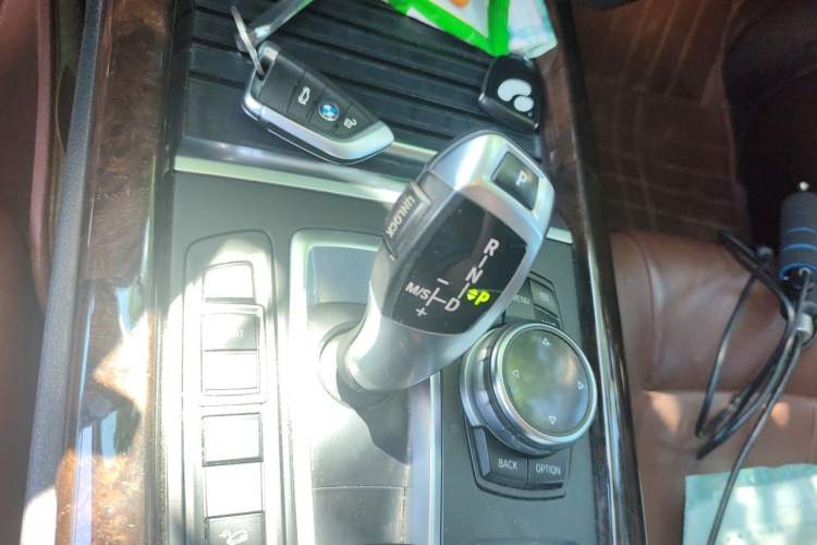Used BMW X5 2014 xDrive35i Elegant Edition Gear Lever