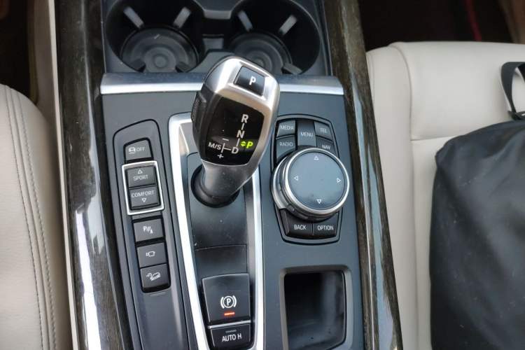 Used BMW X5  Gear Lever